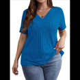 thumbnail image 1 of Camisa Informal de Corta con Cuello en V Cruzado, Color Liso, con Perforaciones y Diseño Cepillado para Mujer, Talla Grande Azul XXXL, 1 of 7
