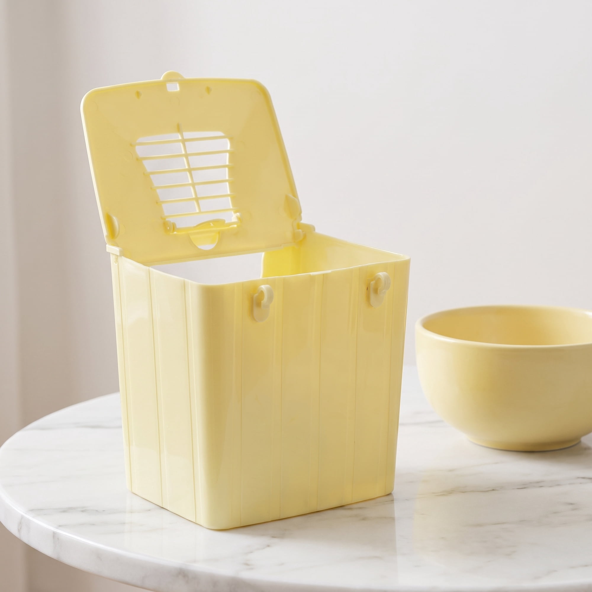 LITINKIMI Set of 2 Yellow Plastic Bird Nesting Houses for Cage Breeding Parrots, Cockatiels, Finches and Small Birds