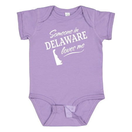 

Inktastic Someone in Delaware Loves Me Gift Baby Boy or Baby Girl Bodysuit