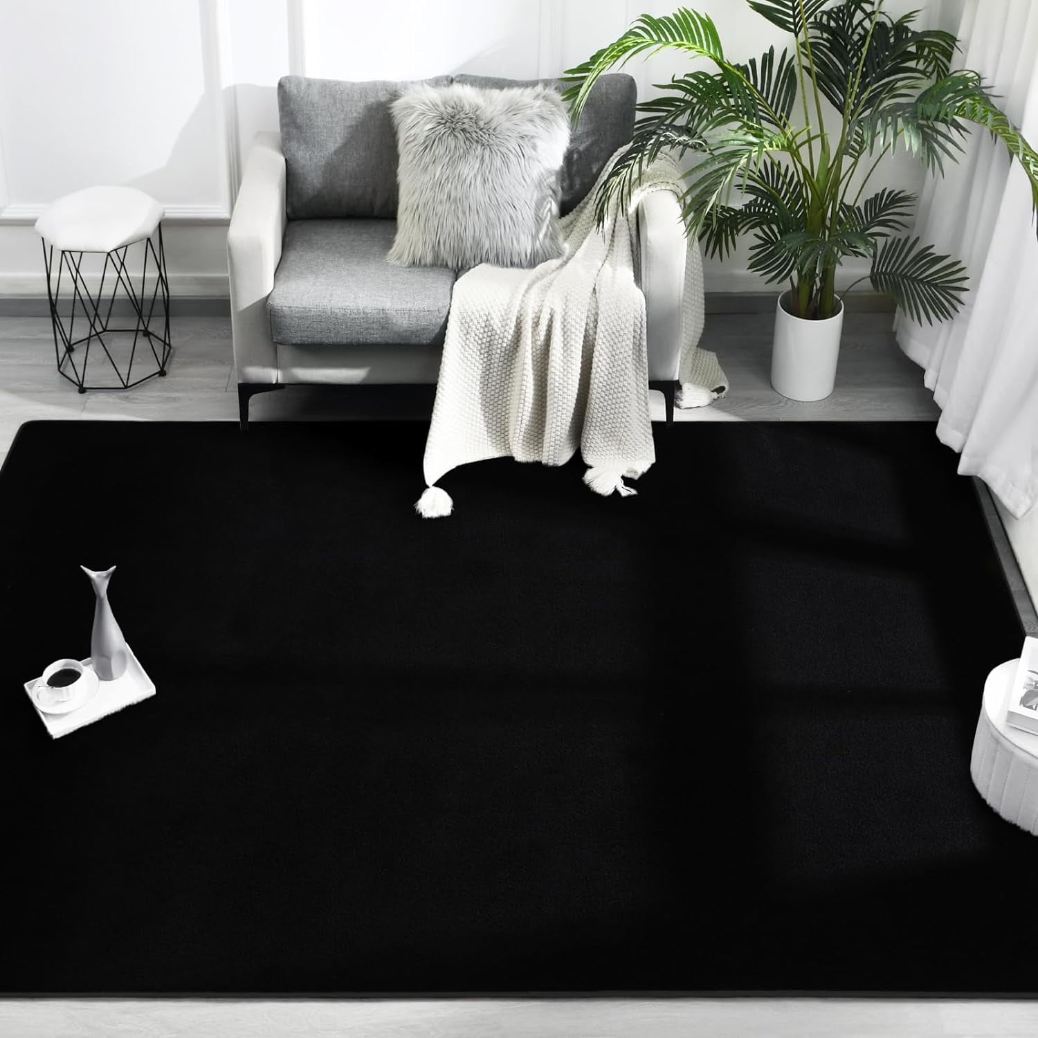 Noahas Soft Low Pile Rug Modern Area Rugs for Bedroom Living Room,Suitable for Boys Girls Teenagers and Adults with Super Soft Touch , Black , 7' x 10'