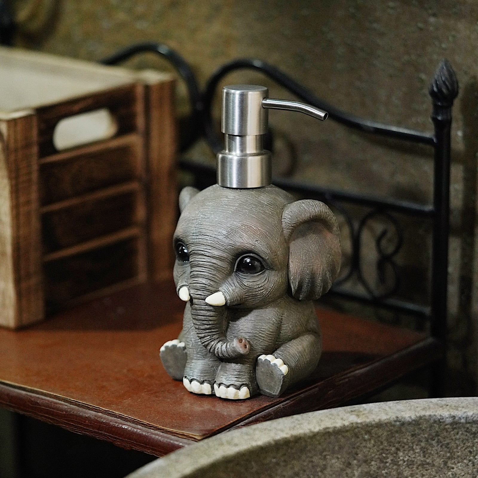 WiMiFar Elephant Gray Resin Soap Dispenser for Bathroom