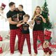 thumbnail image 2 of Pijamas familiares a juego de Navidad, conjunto de Pijamas cortos negros de Dachshund a través de la nieve, 2 of 3