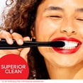 thumbnail image 3 of Colgate 360 ​​Optic White Pro-Series Batería Negro Cepillo De Dientes, 3 of 5
