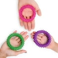 thumbnail image 3 of Paquete de 3 anillos sensoriales y juguetes antiestrés Rosa Púrpura Verde | Picos de goma suaves y flexibles | Adecuado para niños, jóvenes y adultos., 3 of 5