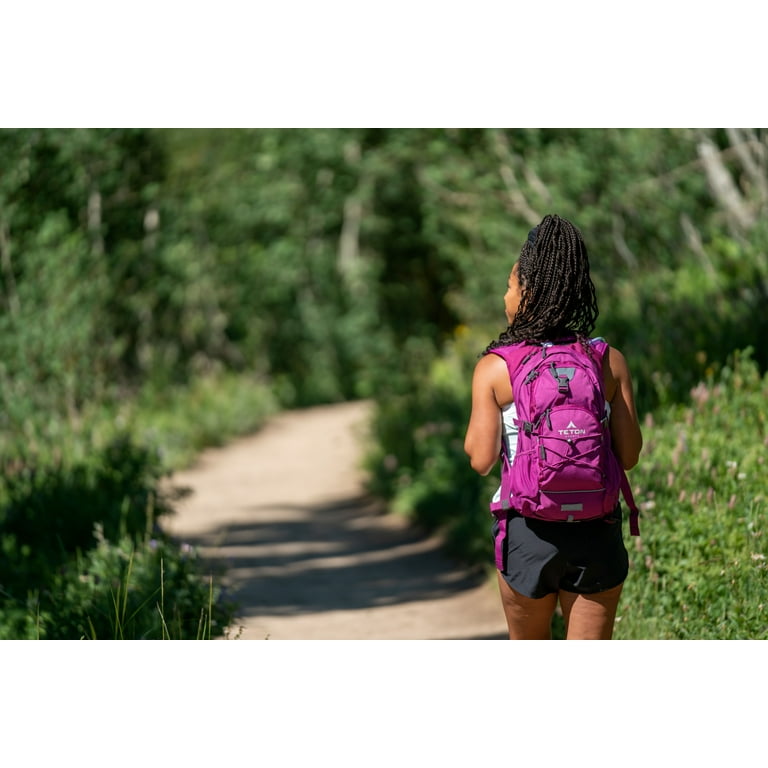 Teton Oasis 18L Hydration Pack - Plum, Includes 2L Bladder