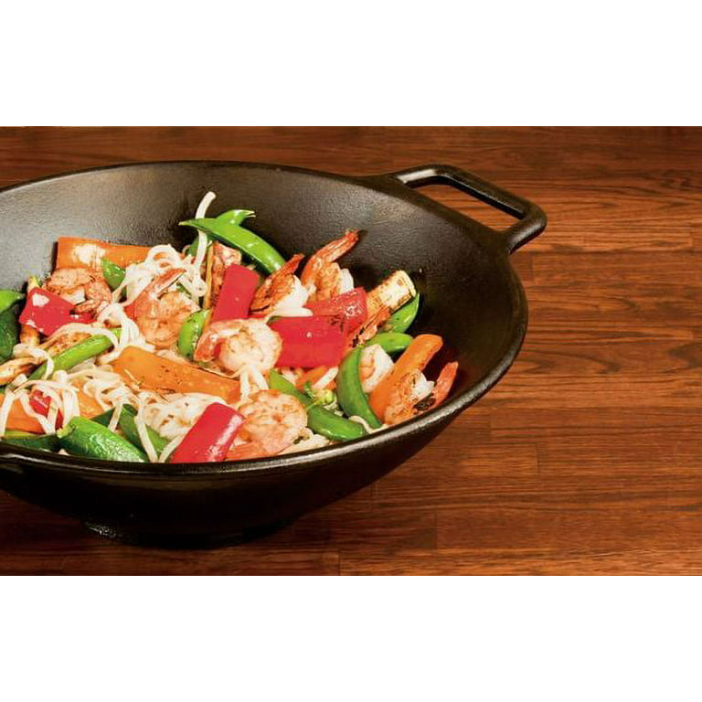Lodge BOLD 14 Inch Seasoned Cast Iron Wok; Design-Forward Cookware &  Silicone Bold Assist Handle Holder, Red