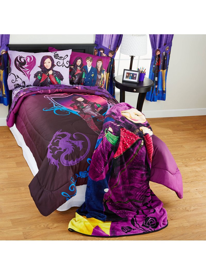 DESCENDANT TAPIS BLANKET ディセンダント ブランケット Disney Descendants Under Mal's Spell 46