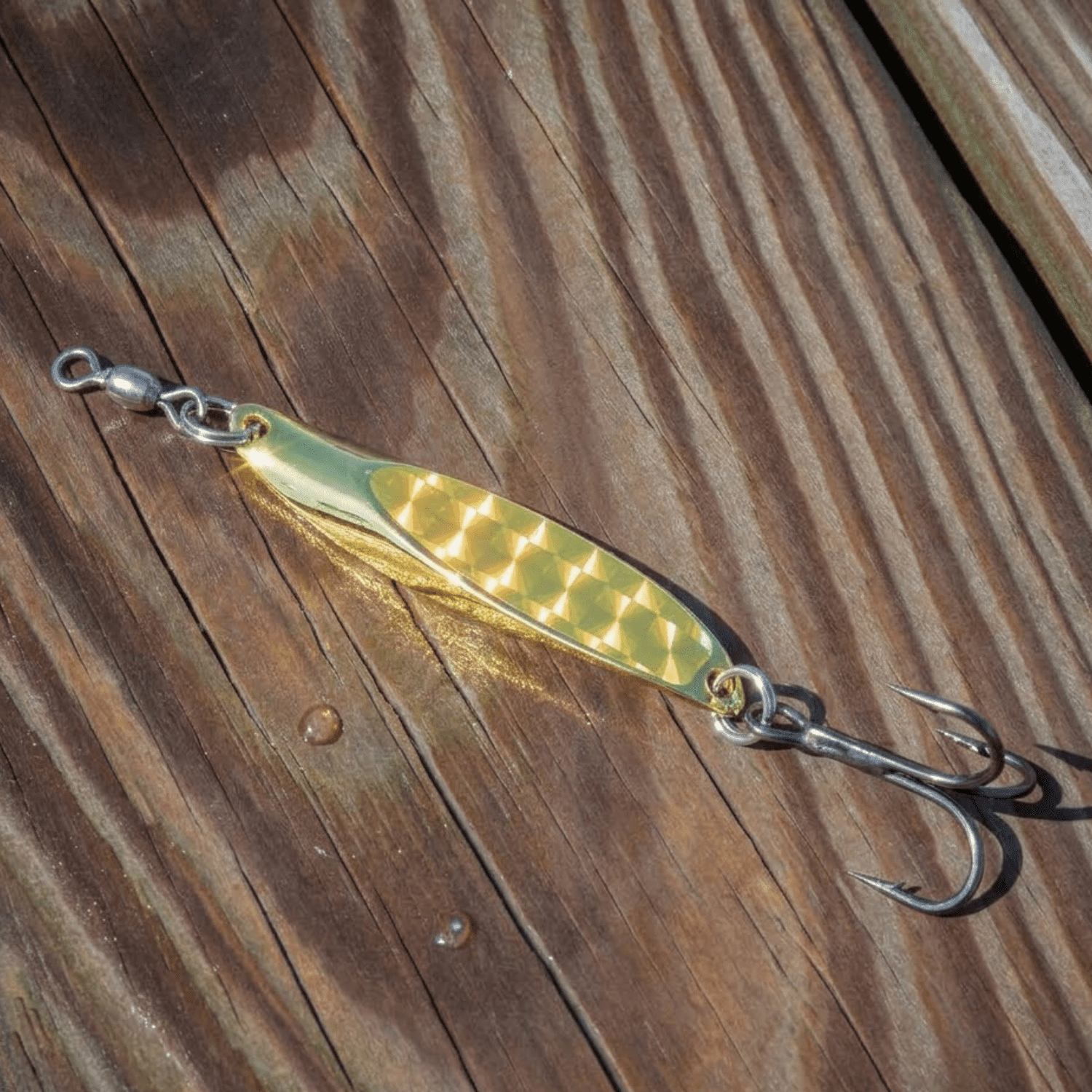 Tsunami Shockwave Spoon Fishing Lure 1/2 oz Gold with Gold Prism