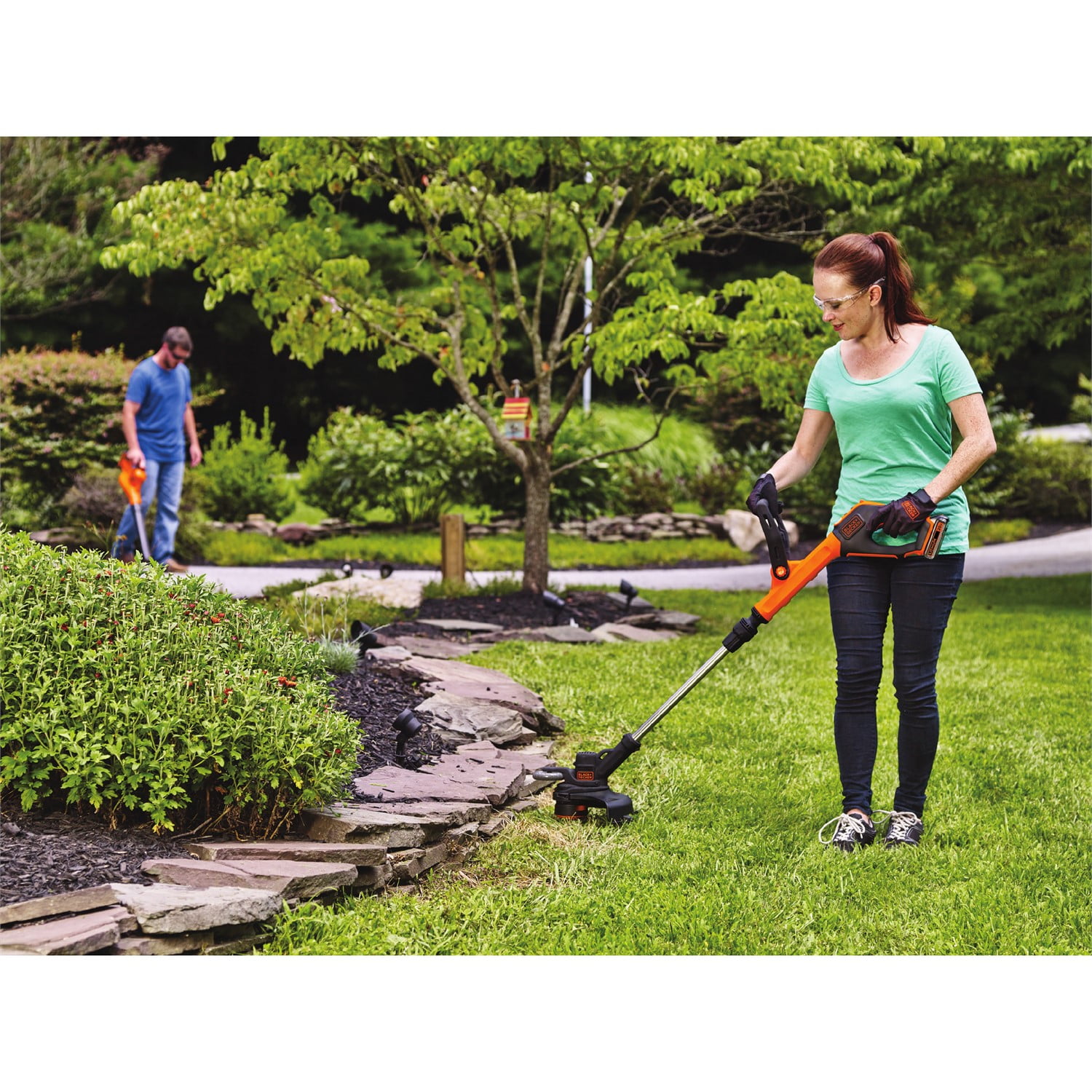 BLACK+DECKER EASYFEED 20-volt Max 12-in Straight Shaft Battery String  Trimmer 2 Ah (Battery and Charger Included)
