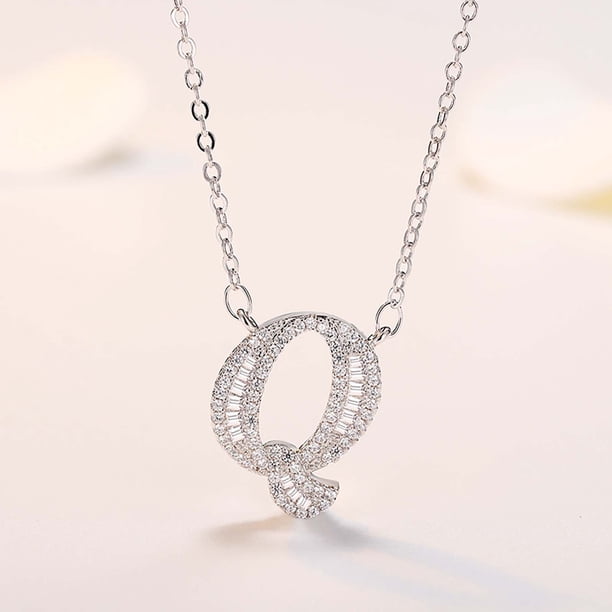Collar con colgante de tu nombre, mi apellido y 26 palabras en inglés para hija.