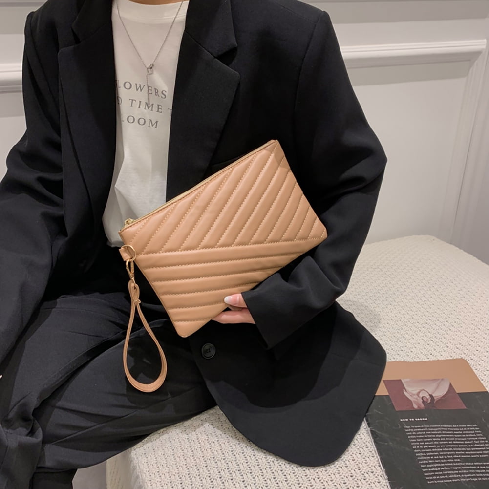 Ysl envelope best sale clutch bag