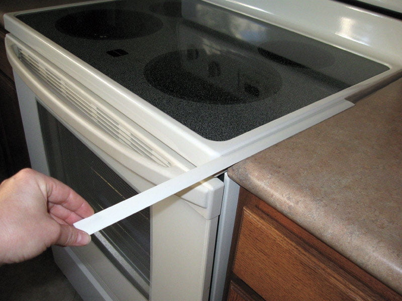 STOVE EXTENDER 23" BLK (Pack of 1)