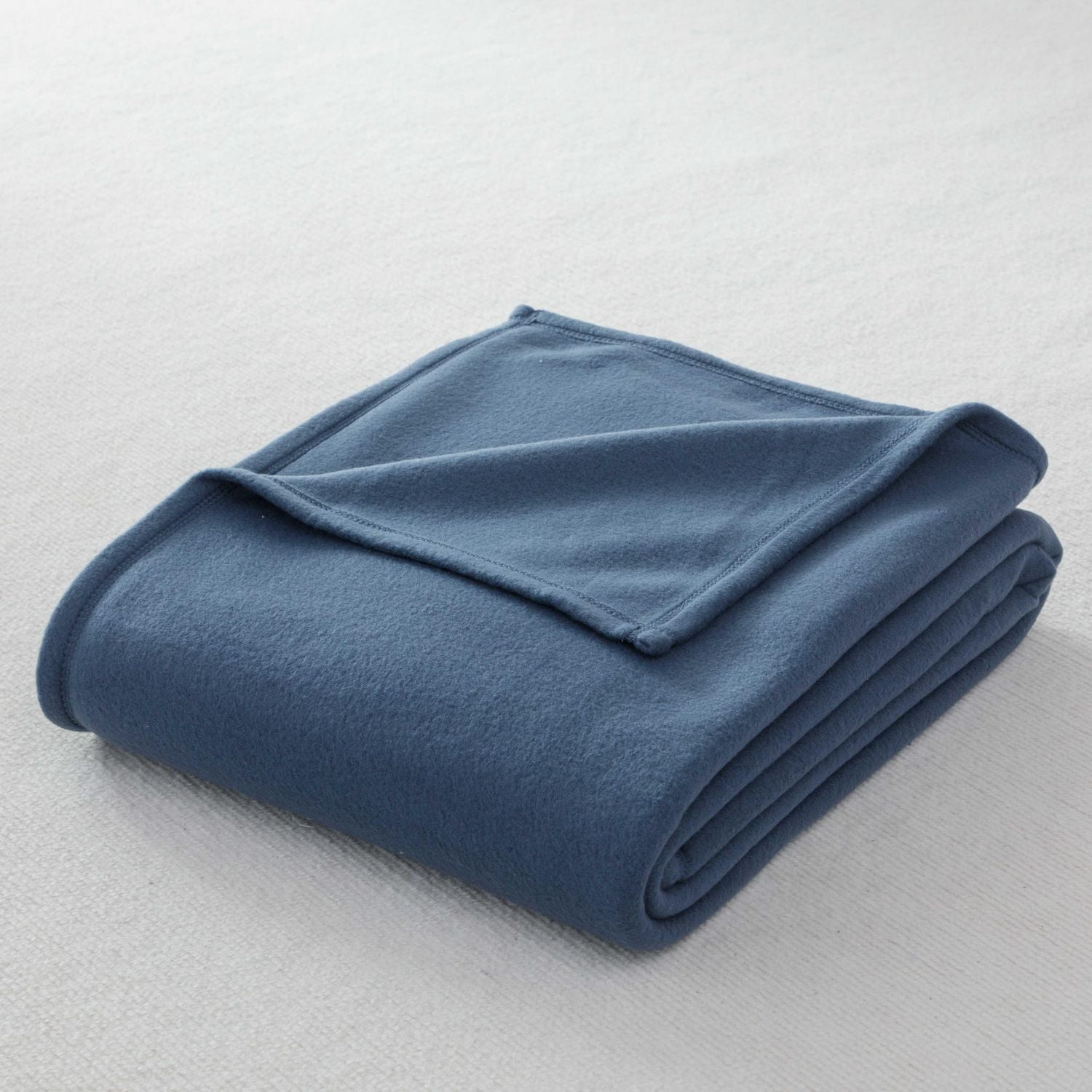 Red Label Microfleece Blanket, Size: Twin, Double/Queen