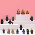 thumbnail image 4 of Figuras de Héroes Espaciales de Bloques de Construcción - Set de 16 Minifiguras de Mapache, Árbol y Alienígenas, 4 of 5