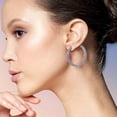 thumbnail image 4 of Pendiente de aro con cristales brillantes y brillantes, de moda, de color arcoíris y diamantes de imitación, estilo 2-1, 4 of 5