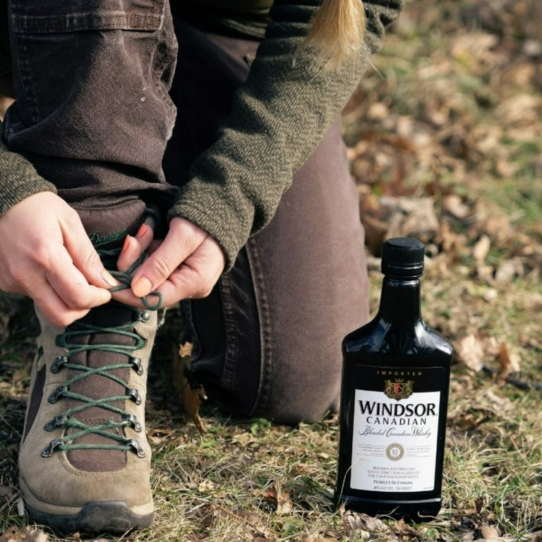 Windsor Blended Canadian Whisky, 40% ABV, 750ml Plastic Bottle