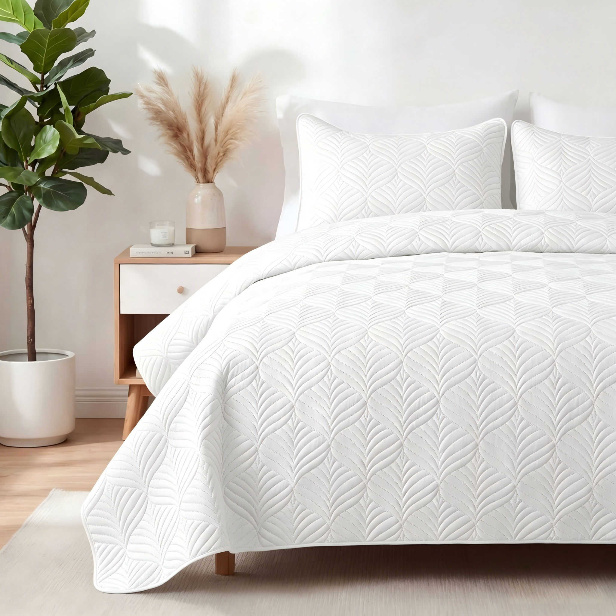 Whale Flotilla King Size Quilt Set, Soft Ultrasonic 96x104 Inch Bedding Set, Lightweight Bedspread Coverlet with Vintage Pattern, Reversible Bed Cover for All Seasons,White