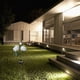 thumbnail image 5 of Estacas solares para jardín, flores artificiales, impermeables, para exteriores, decoración de patio, marco de metal, plegables, con energía solar, luz LED, batería de larga duración, para, 5 of 7