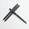 thumbnail image 2 of Bolígrafo pequeño de plástico con punta giratoria, color negro esmerilado, para regalo, acabado negro mate, 2 of 3