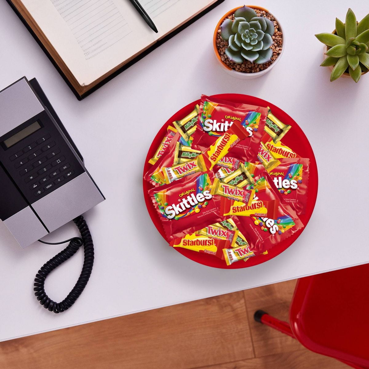 Twix, Skittles, Starburst, Milky Way Variety Candy Assortment, Party Size - 21.82oz Bulk Bag