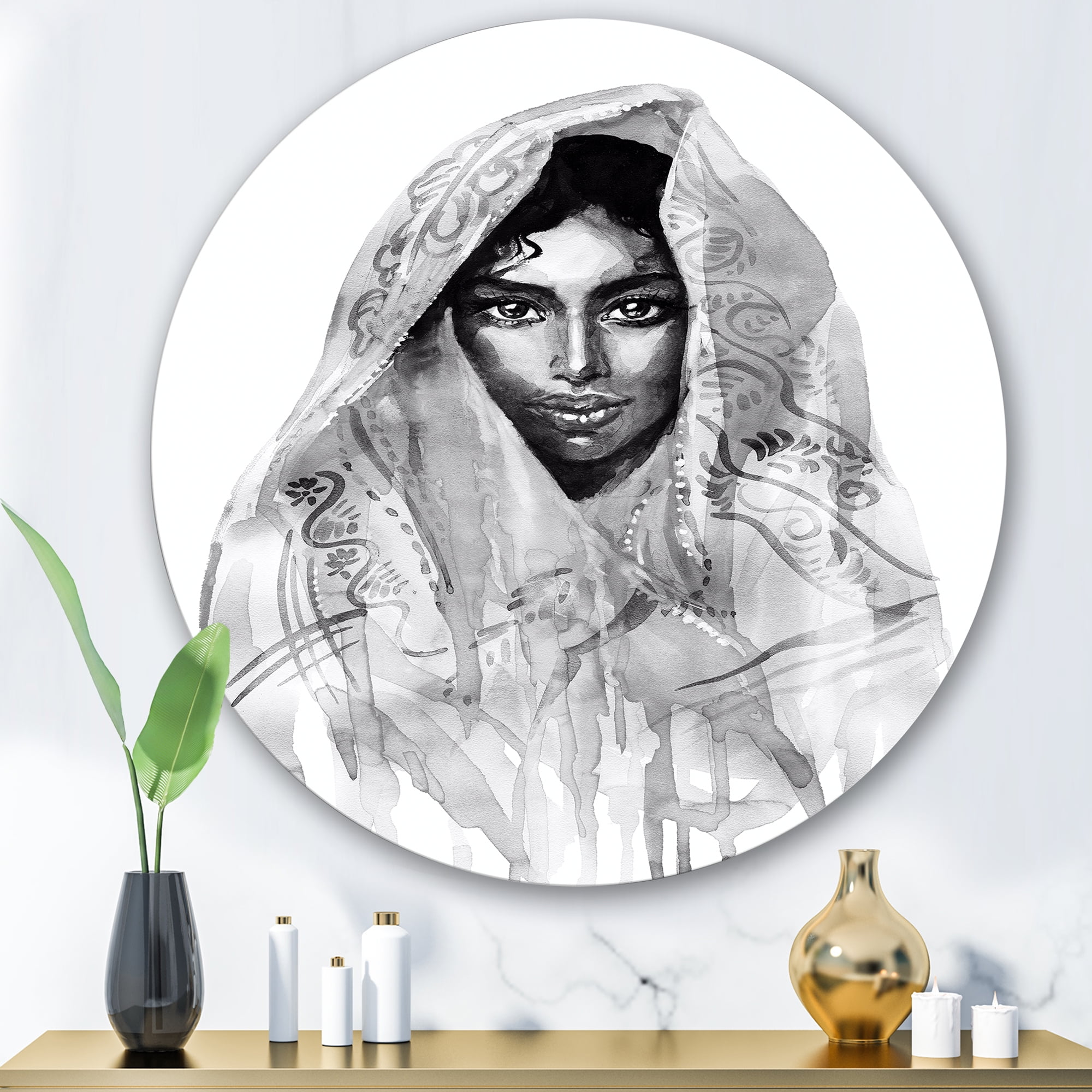 Designart 'Black and White Portrait of Young Indian Woman I' Modern Circle Metal Wall Art 36x36 - Disc of 36