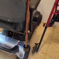 thumbnail image 4 of Support de Canne en Métal pour Fauteuil Roulant et Rouleaux, 4 of 9