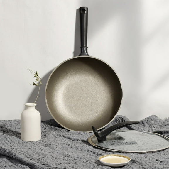 Non-stick frying pan