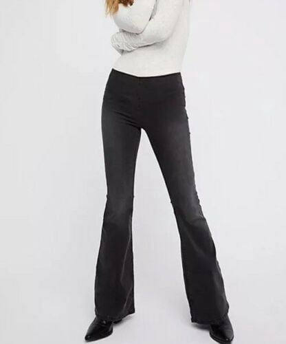 Free People Womens Mid-Rise Gummy Pull-On Flare Leg Jeans Black Size 29,  $78 NWT - Walmart.com