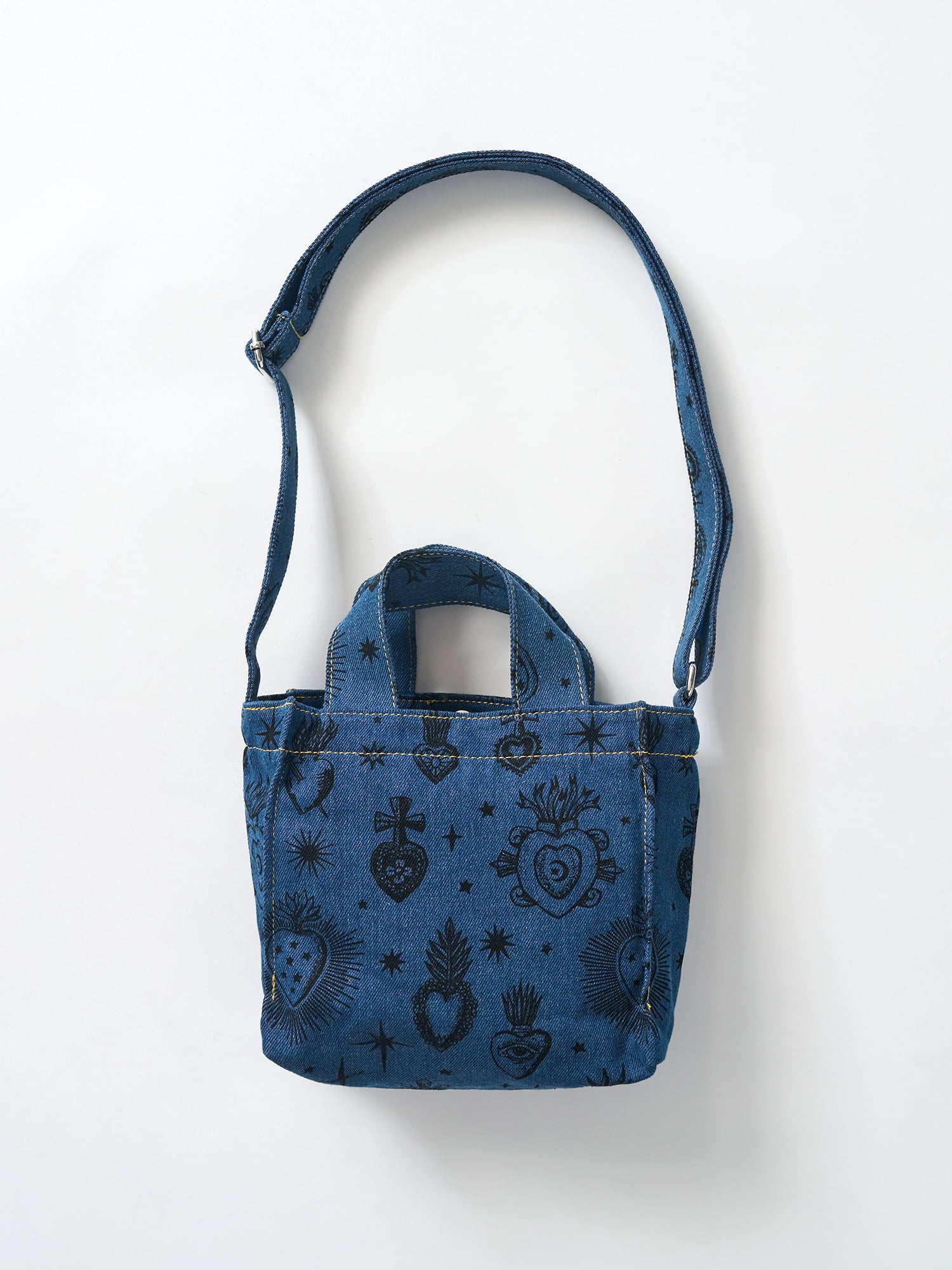 Hija De Tu Madre, Unisex Sacred Heart Graphic Tote Bag, One-Size