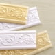 thumbnail image 2 of Sonbest - Papel tapiz de 27 pulgadas, borde despegable y adhesivo, bordes de espejo de pared, molduras de espuma para flores en 3D, autoadhesivo, fácil de aplicar, amarillo Yuarrent  SH1104-16, 2 of 7