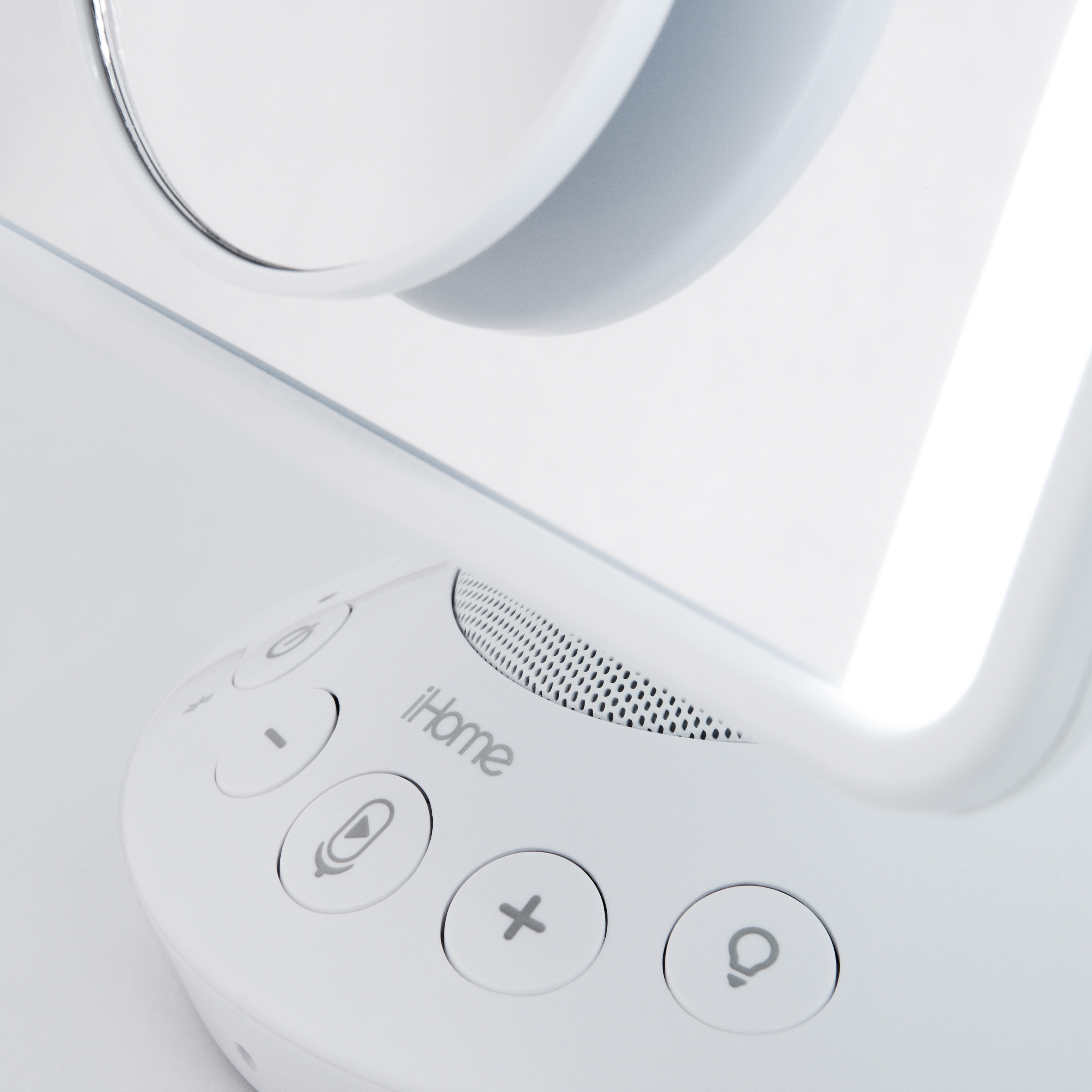iHome Mirror with Bluetooth Audio, LED Lighting, Bonus 10x Magnification, USB Charging, 7" x 9" - image 5 of 12