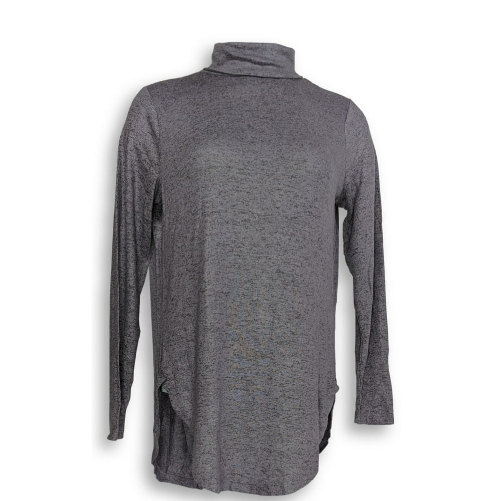 light turtleneck shirt