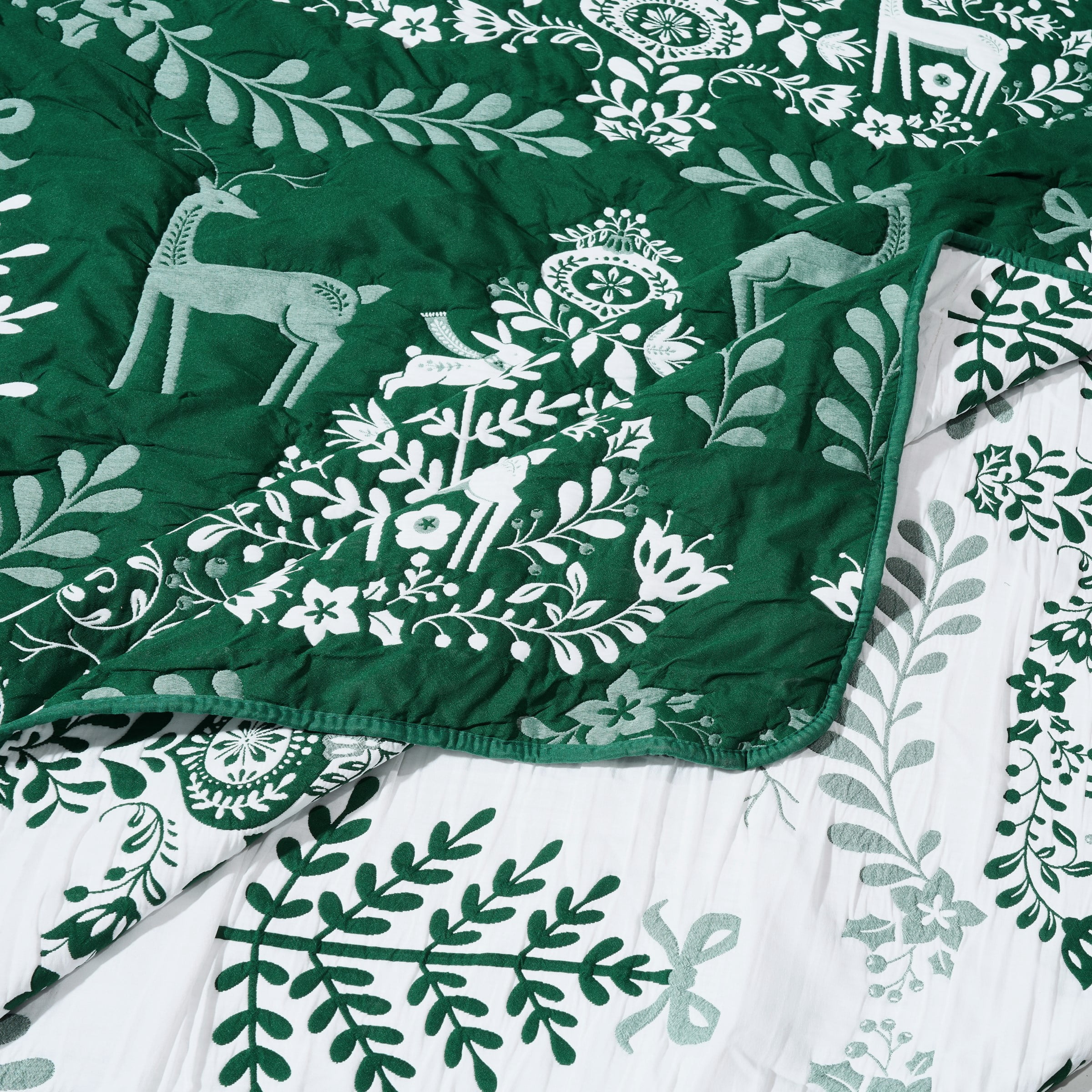 Greenland Home Noella Green Holiday Reversible Coverlet Set, 2-Piece Twin, for Adults