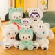 thumbnail image 3 of Muñeca Kawaii cinamoroll sanrio pochacco, juguetes de peluche, venta al por mayor, Kuromi con ropa de oso, 3 of 4