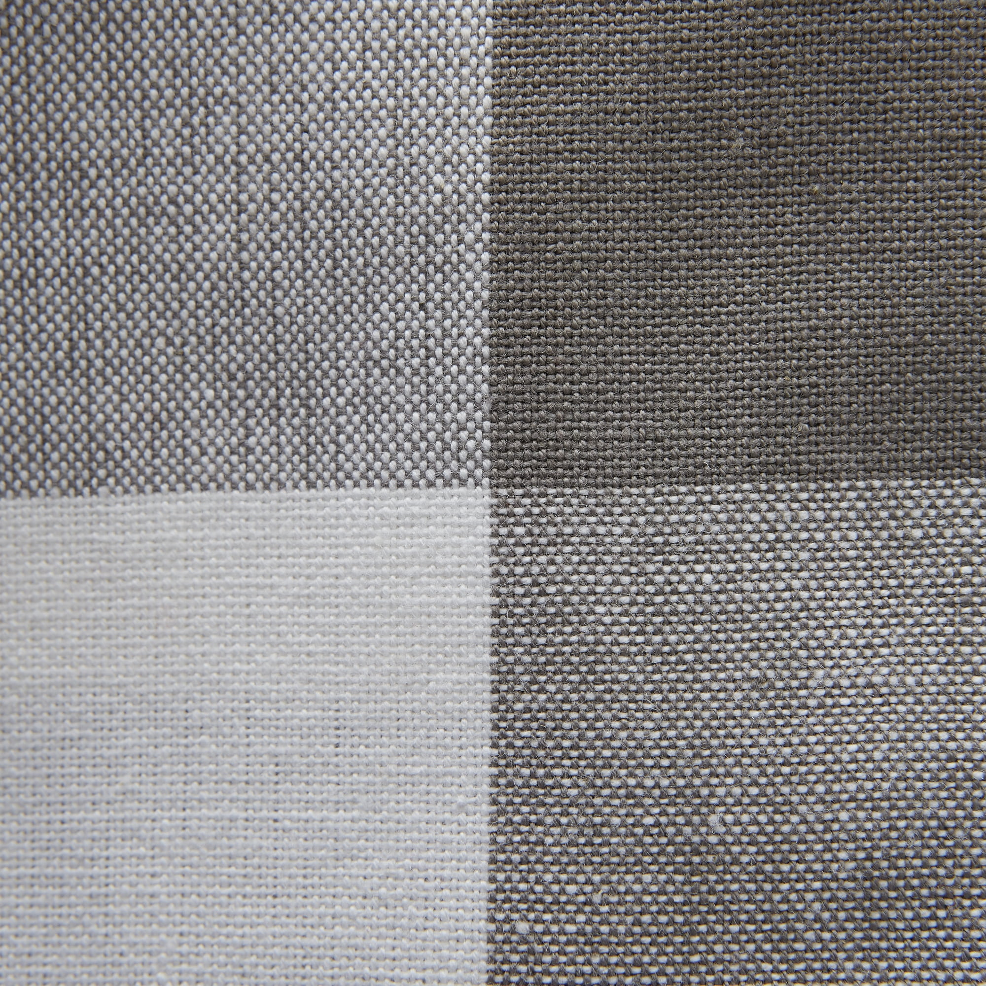 Gray/White Reversible Gingham/Buffalo Check Placemat Set