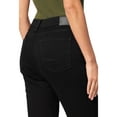 thumbnail image 3 of Levi Strauss Signature Women's and Women's Plus Mid Rise Capri Jeans, Sizes 2-28, 3 of 6