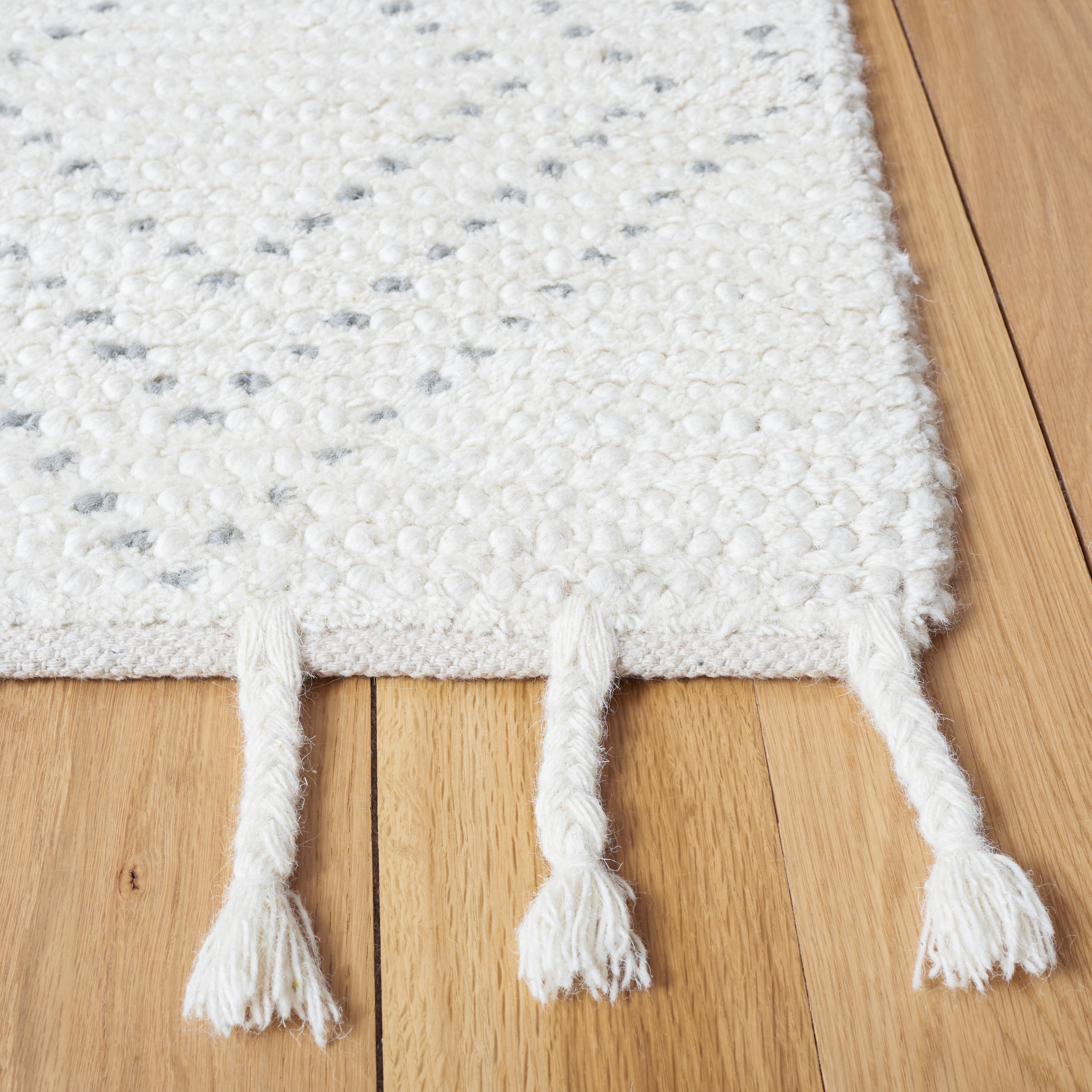 SAFAVIEH Casablanca Idella Diamond Area Rug, Ivory/Grey, 8' x 10'