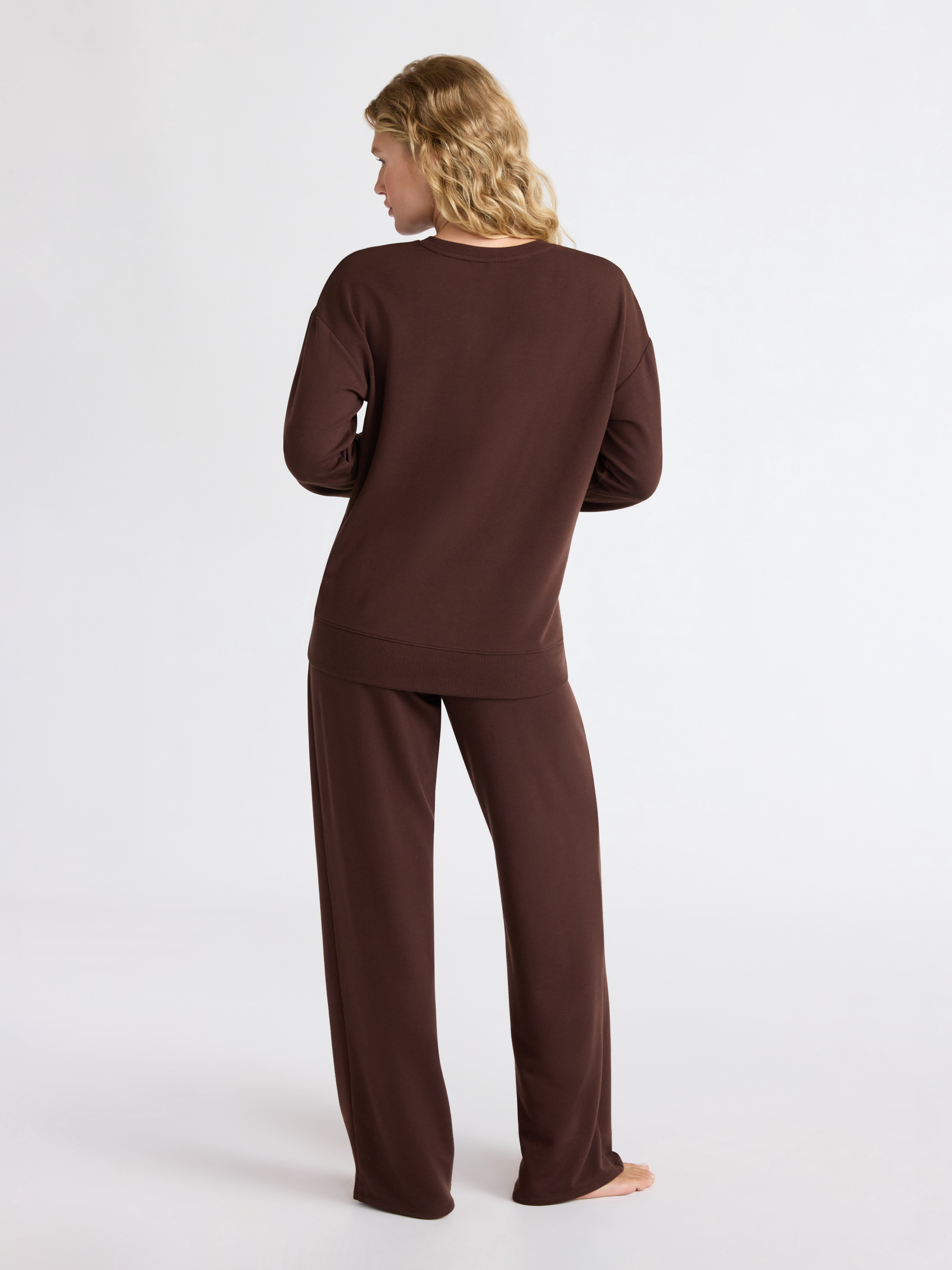 Joyspun Women's Fleece Long Sleeve Top and Straight Leg Pants Lounge Set, 2-Piece, Sizes XS-3X