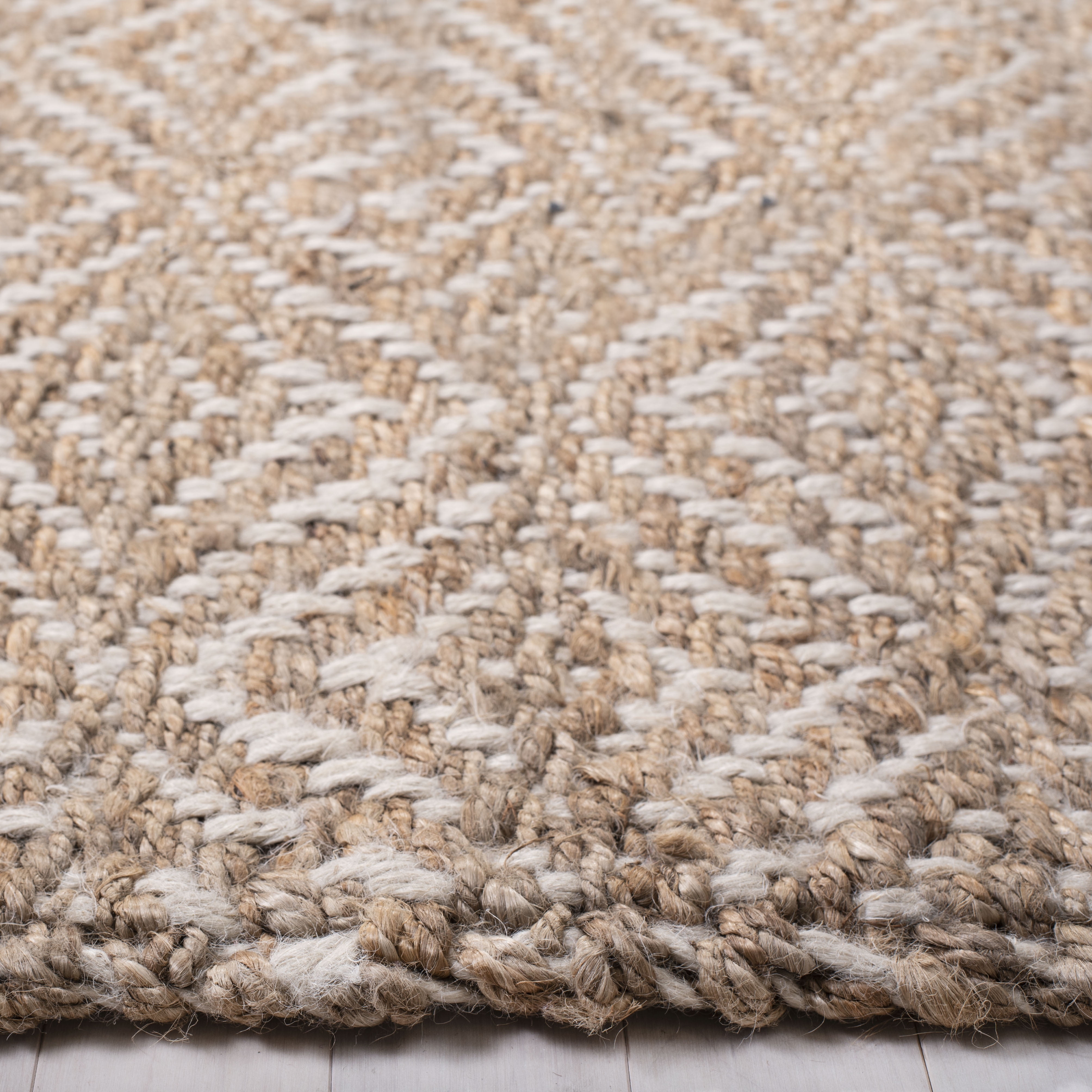 SAFAVIEH Natural Fiber Gervase Geometric Runner Rug, Natural/Ivory, 2'6" x 12'