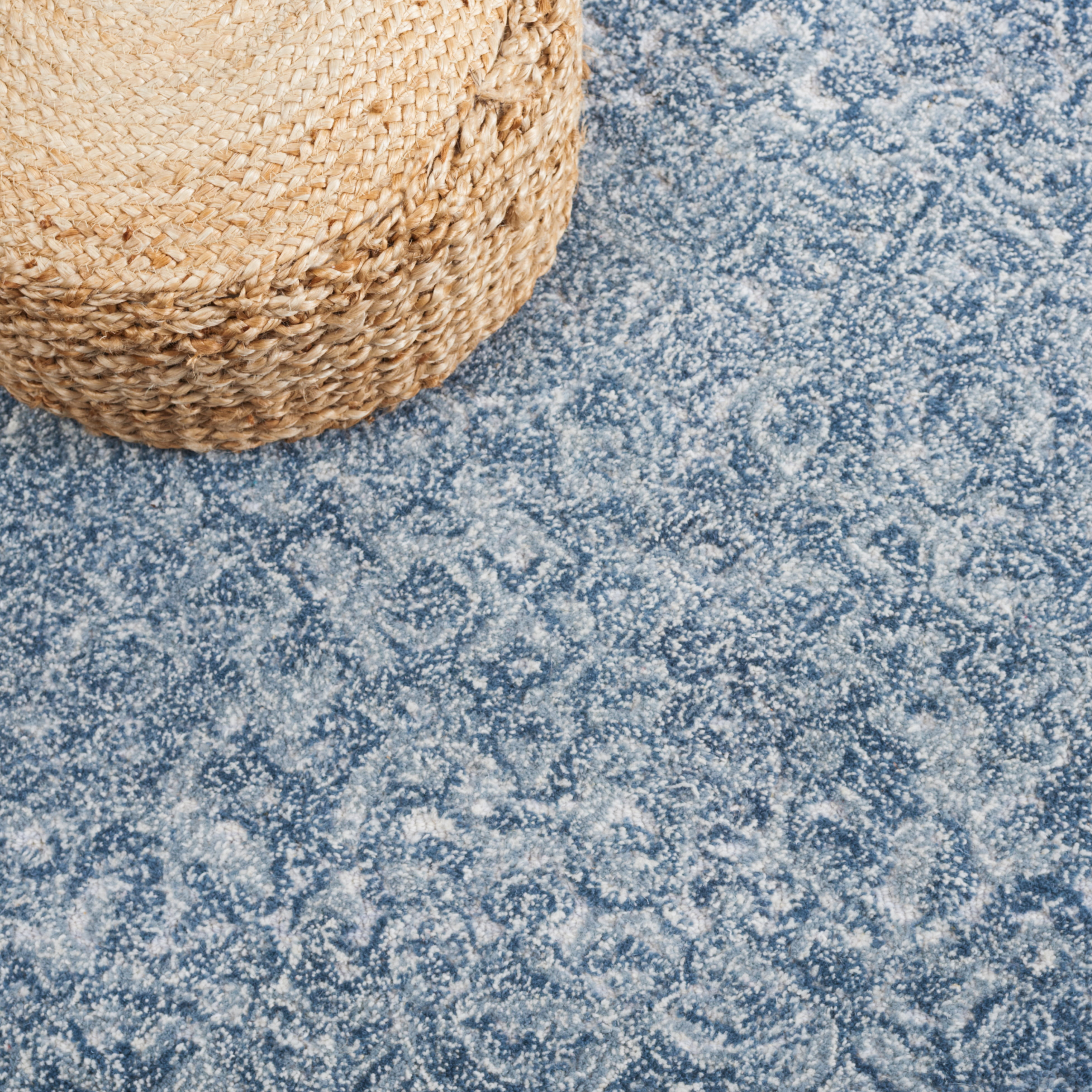 SAFAVIEH Marquee Lalit Diamond Area Rug, Blue/Grey, 6' x 6' Square