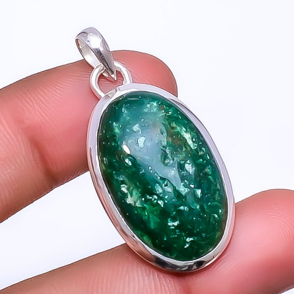 Green Aventurine - India Gemstone 925 Sterling Silver Pendant 1.64" P_8067_65_25