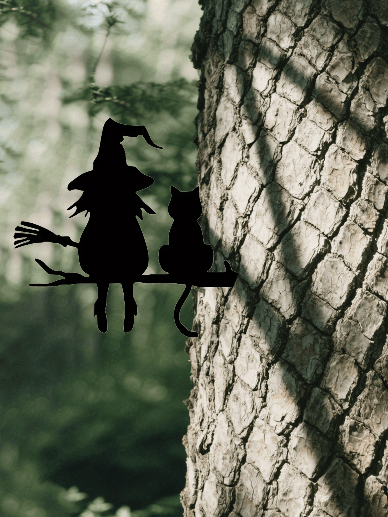 Funny Halloween Witch and Black Cat Metal Wall Art, Broom Silhouette Iron Decorative Plaque, Wall Hanging Ornament for Home Living Room Bedroom & Outdoor Patio
