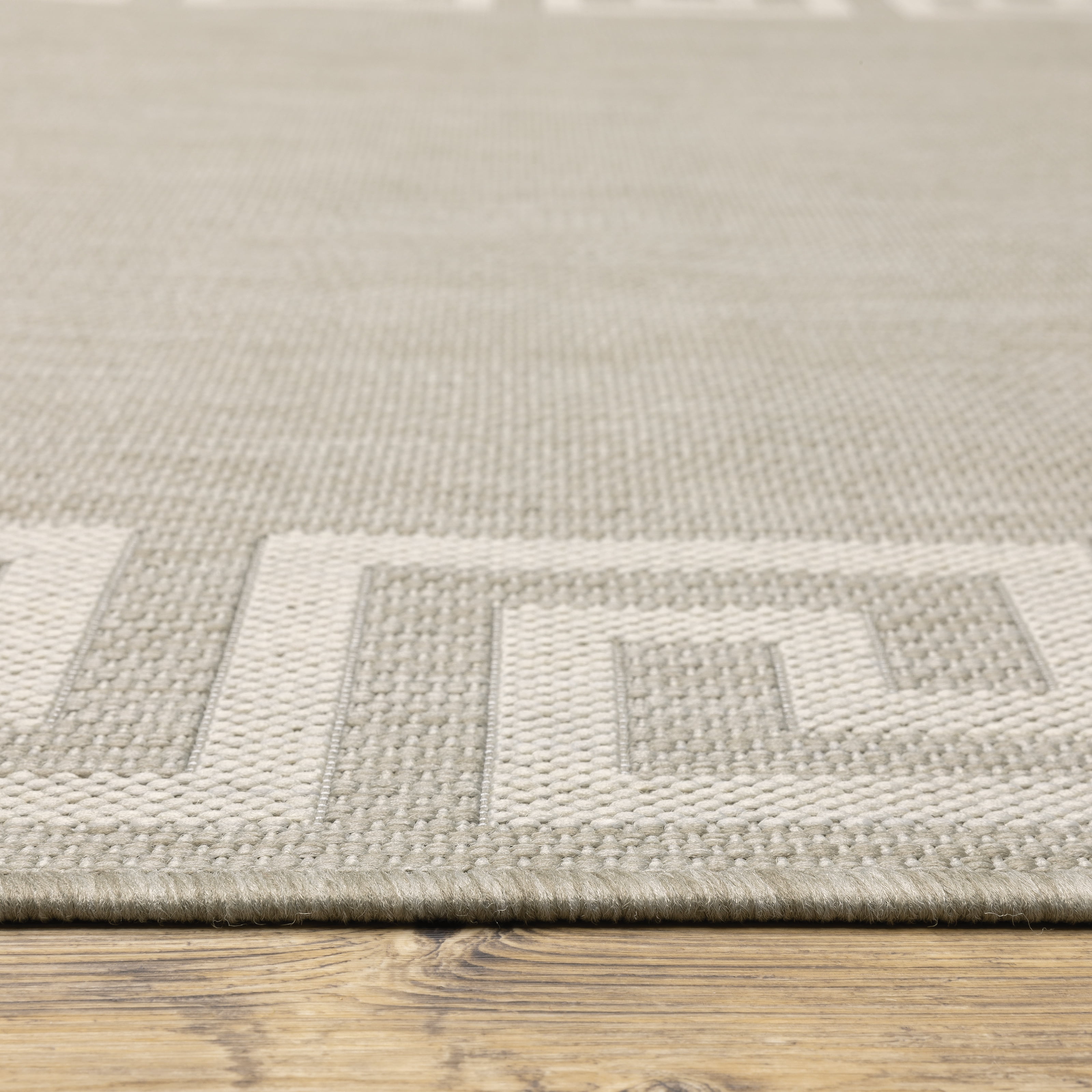Avalon Home 5' x 7' Gray and Taupe Border Outdoor Rug