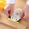 thumbnail image 2 of Injueey Molde de bolas de arroz para cocina, hecho a mano, antideslizante, para hacer rollos de mano, lavable, reutilizable, para restaurante, Cocina y Comedor, 2 of 6