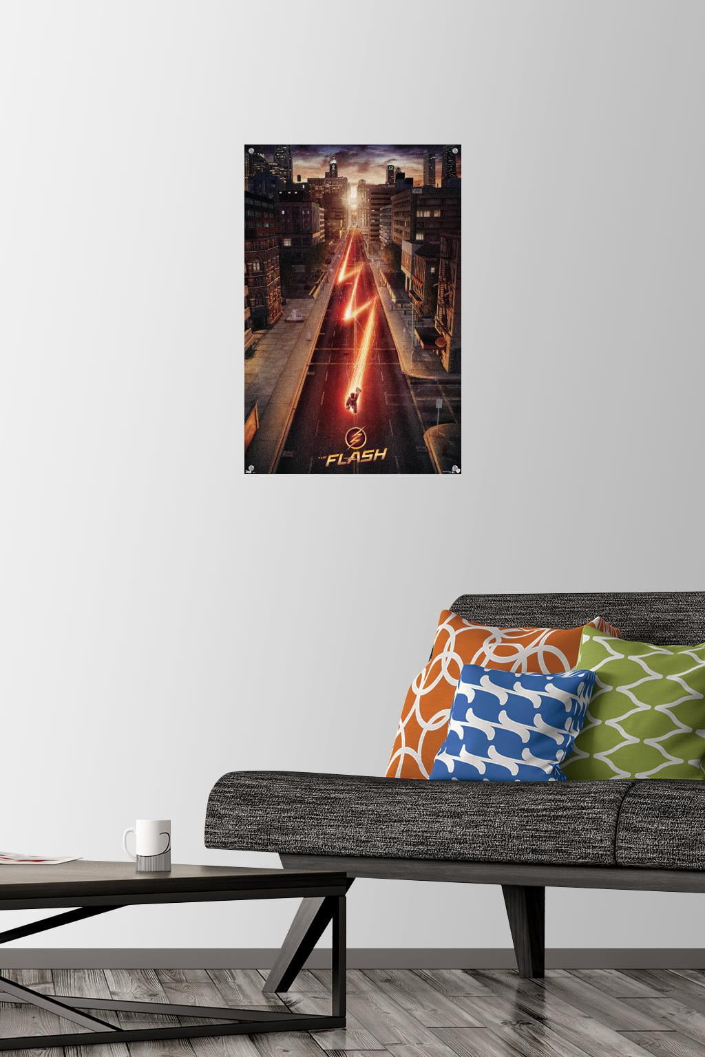 DC Comics TV - The Flash - Street One Sheet Wall Poster with Push Pins, 14.725" x 22.375"