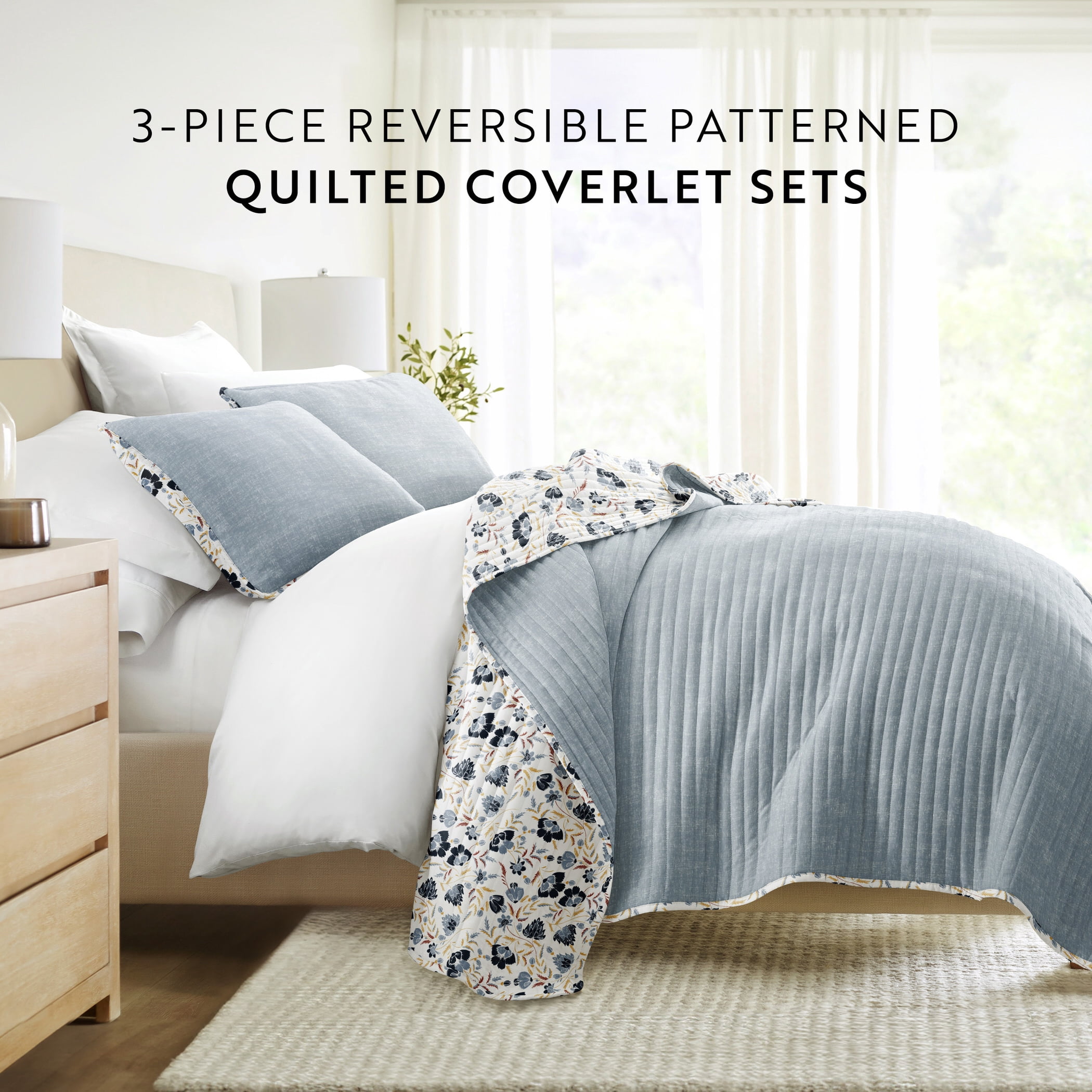 Noble Linens 3-Piece Light Blue French Jacobean Reversible Quilt Set, King
