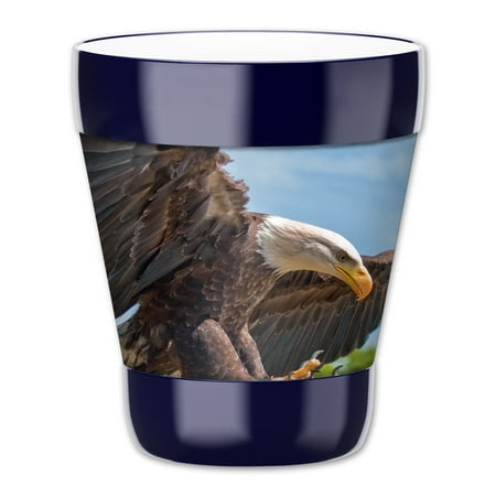 

Mugzie 12-Ounce Low Ball Tumbler Drink Cup with Removable Insulated Wetsuit Cover - Attacking Eagle