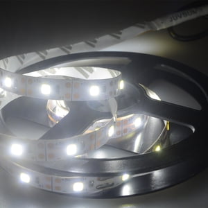 TIMIFIS Lumière de bande 5V 2835 180Smd/300cm LED Strip Light Bar Tv Back Lighting Décor maison