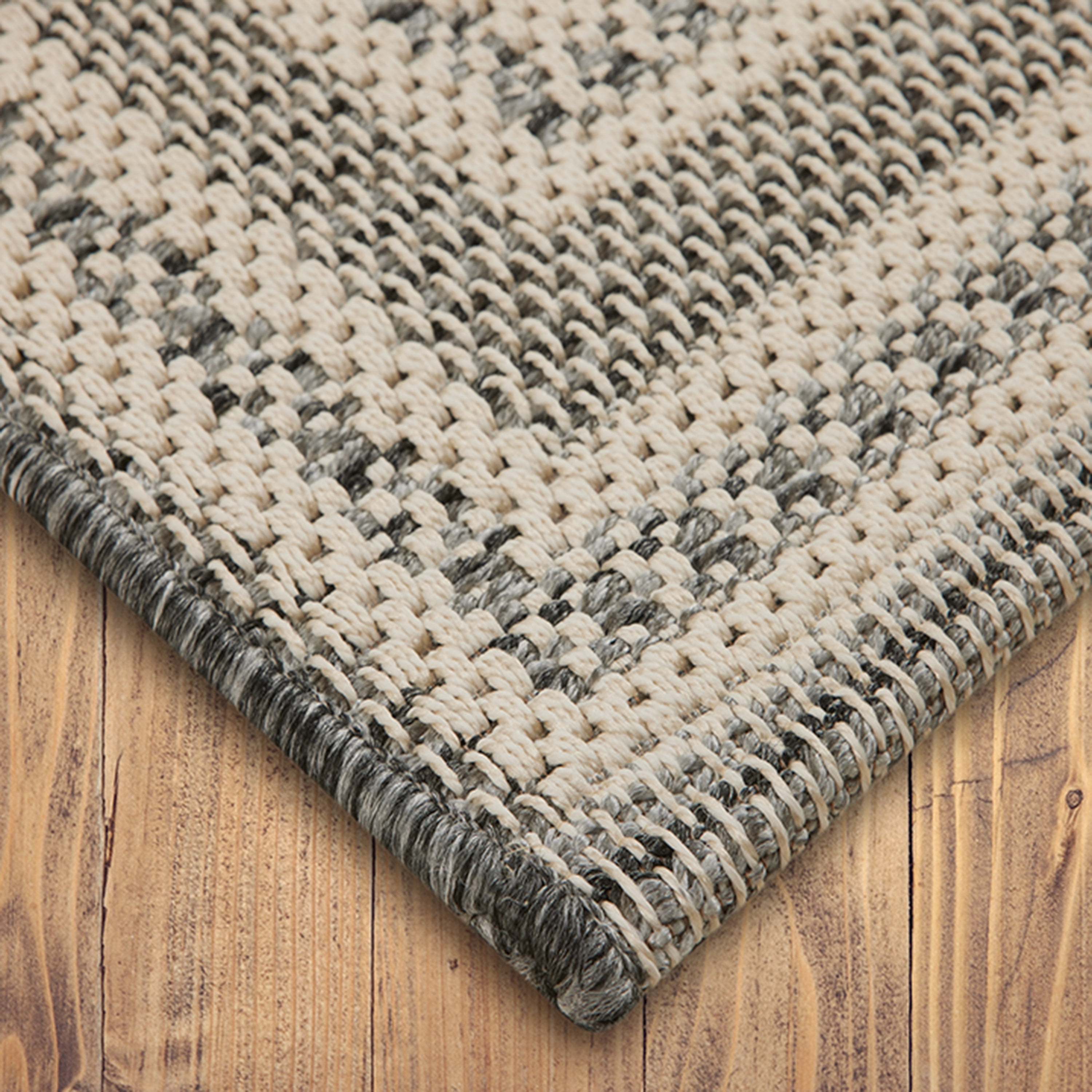 Better Homes & Gardens 7’x10’ Woven Gray Border Outdoor Rug