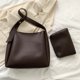thumbnail image 5 of Bolso de mano de cuero para mujer Bolso de hombro retro de moda Bolso de viaje de invierno (café), 5 of 9